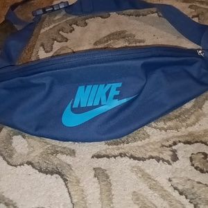 NIKE Fanny Pack